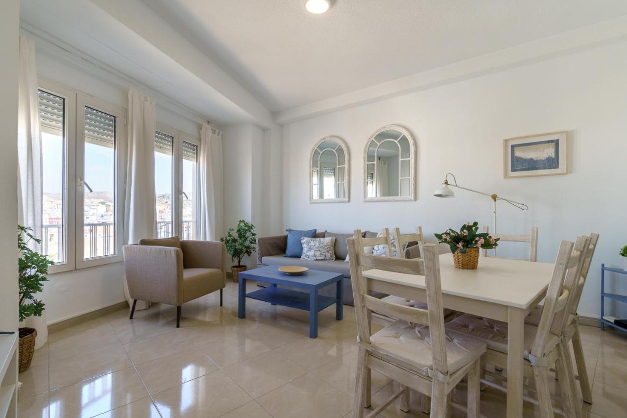Maisuit Apartment Malaga City Center Esterno foto