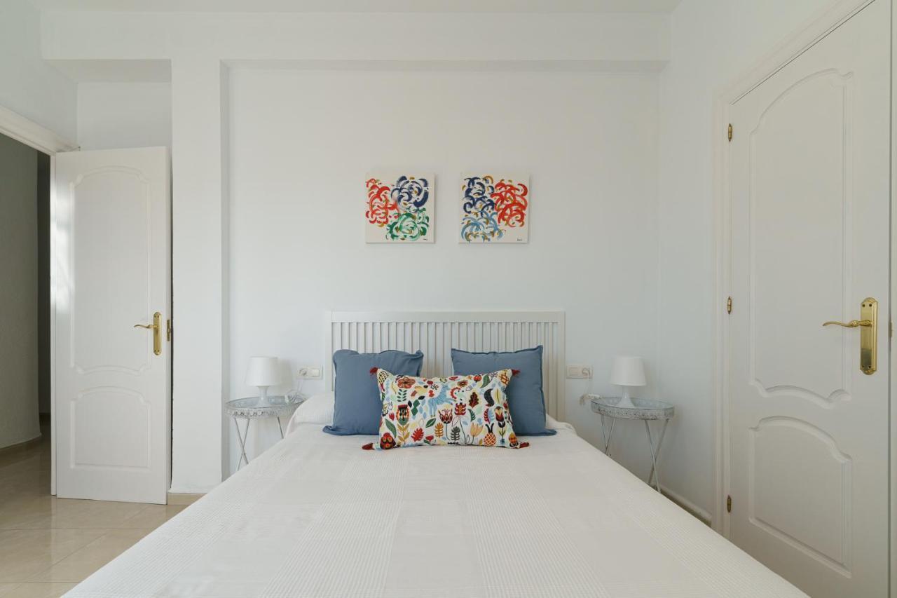 Maisuit Apartment Malaga City Center Esterno foto